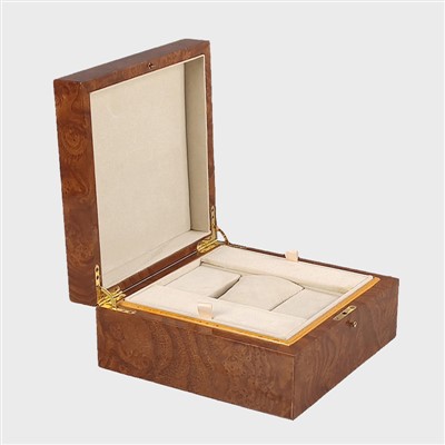 オーダーメイドの時計ボックス